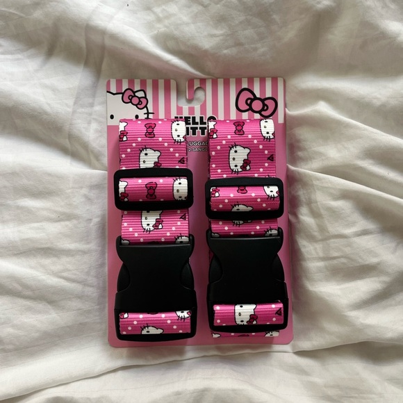 Hello Kitty Set of 2 pink polka dot luggage straps NWT - Picture 1 of 2